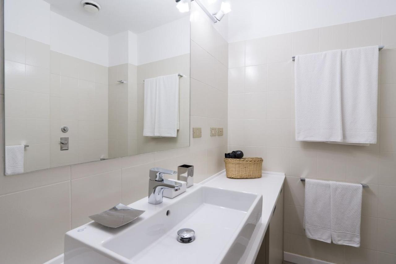 Contempora - Elvezia 8 - E11 Mailand